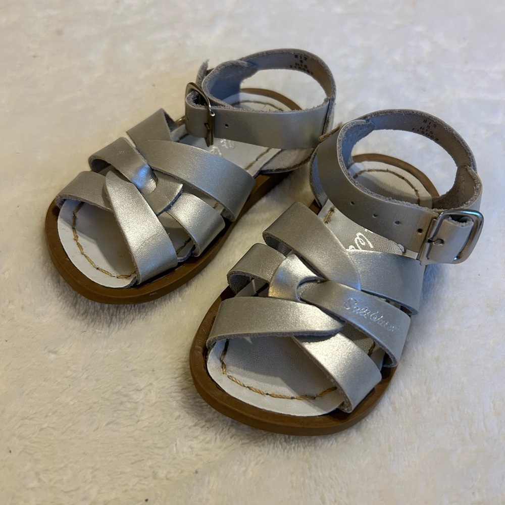 Salt Water Silver Kids Sandals size 5 toddler